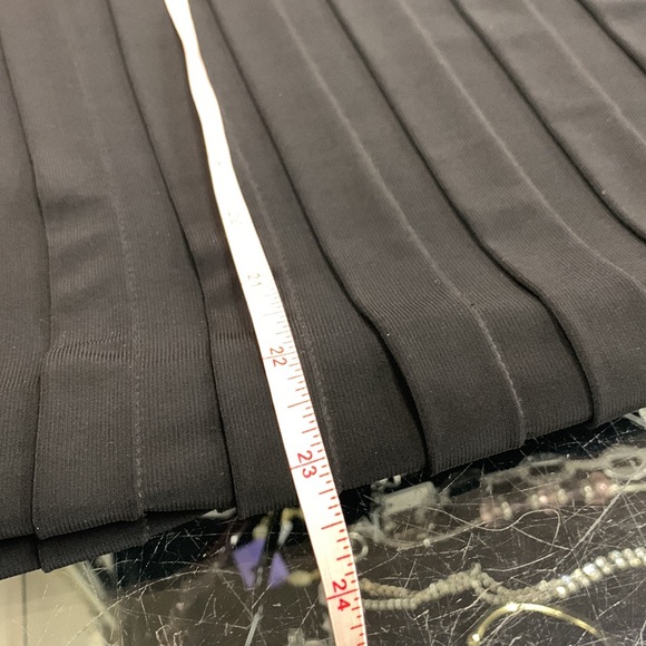 Laura PLus - Picture 5 of 6